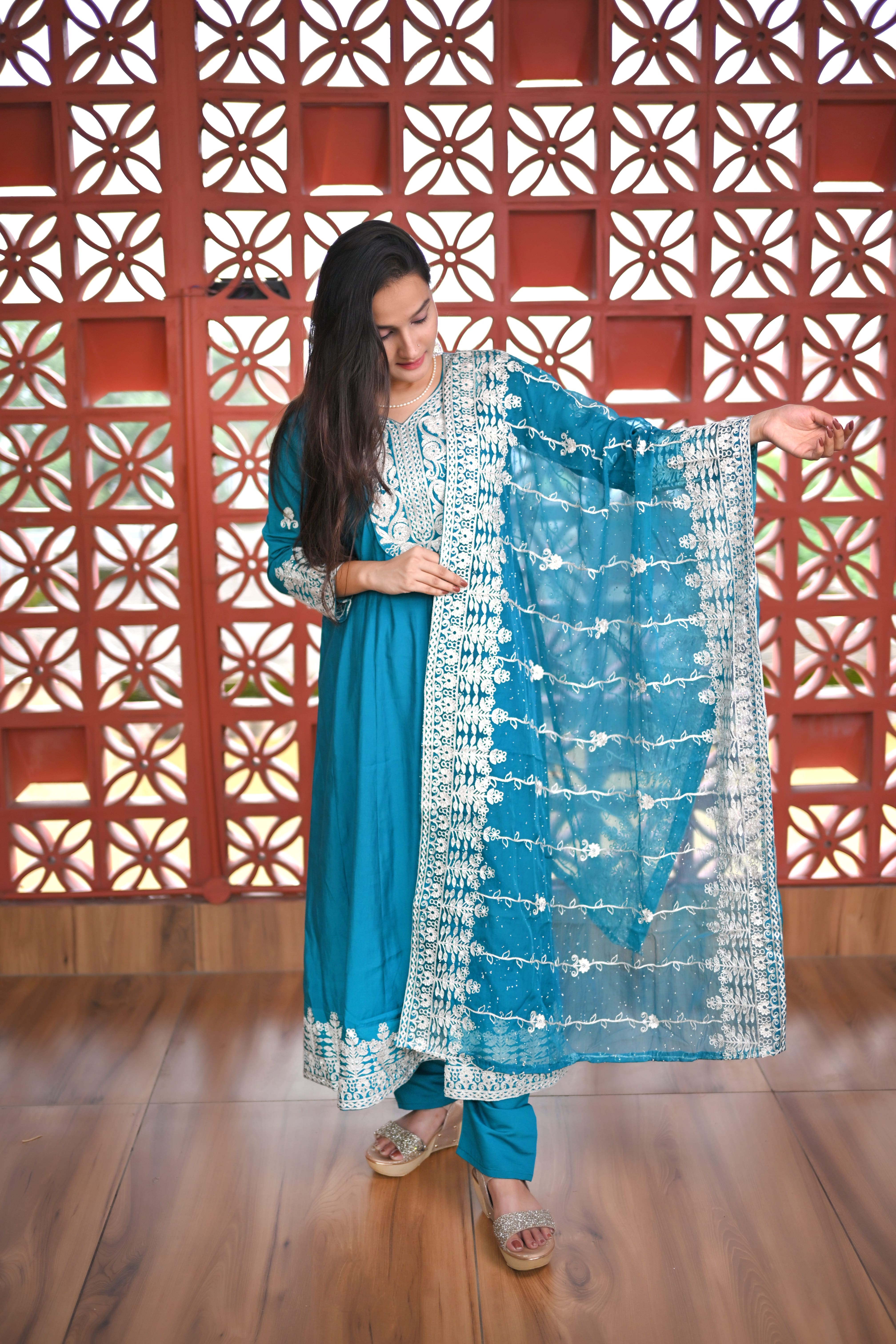 Embroidered thread work anarkali kurta set