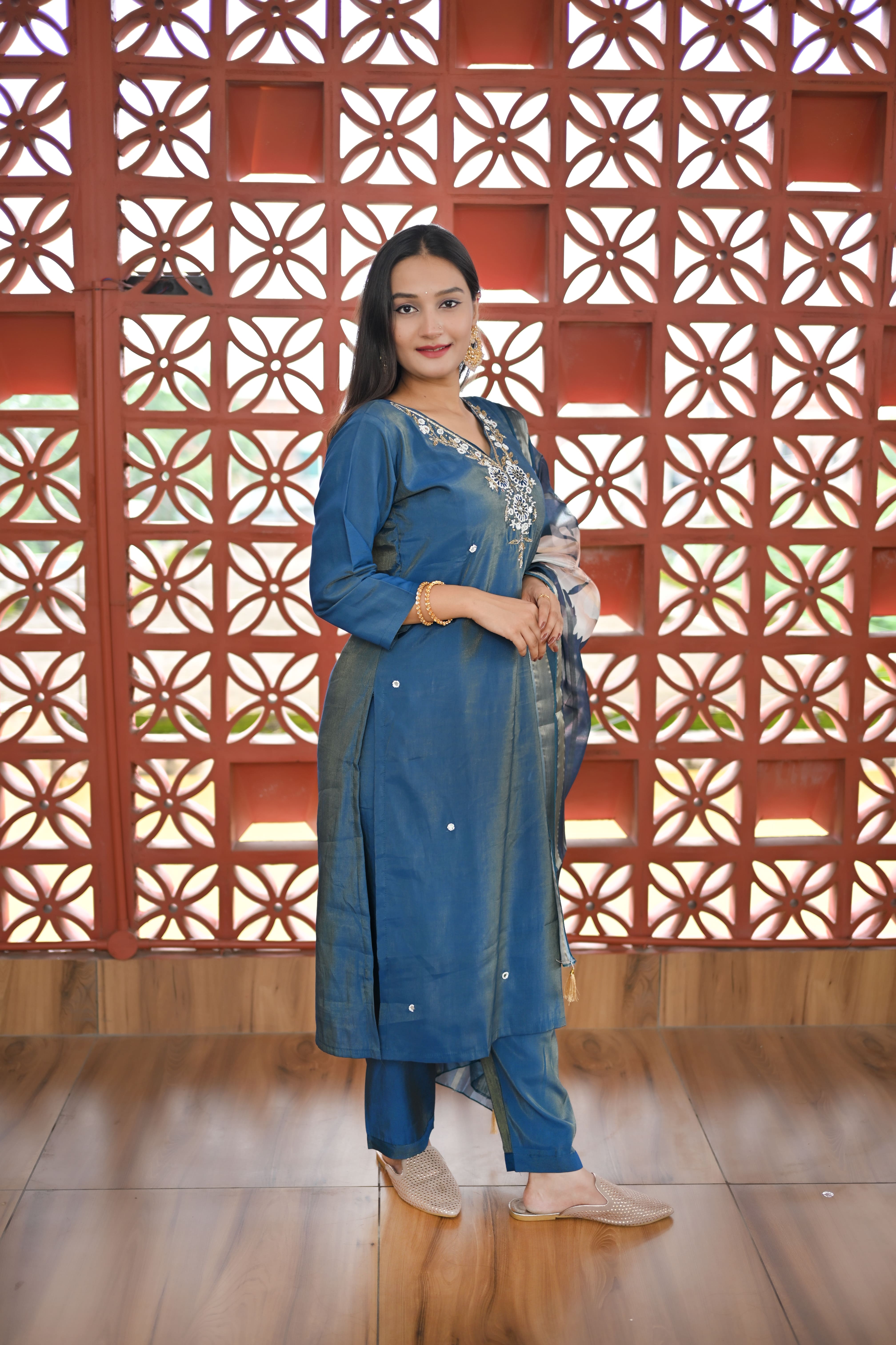 V - neck handwork kurta set